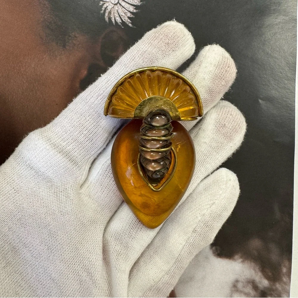 Fabrice Paris Signed Rare Vintage Amber Resin Lucite Brooch Pin Modernistic